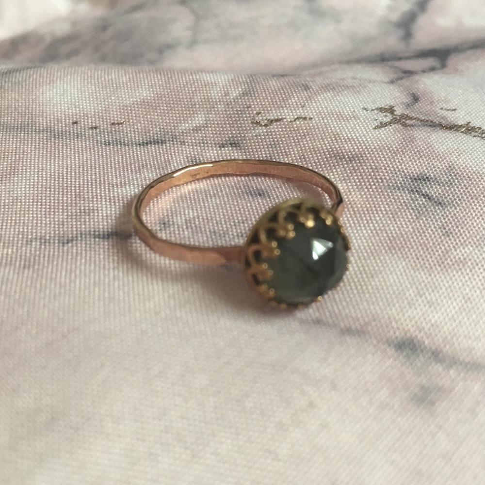 Beautiful labradorite ring 💍